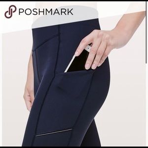 Black High-Rise Reflective Side Pocket Leggings